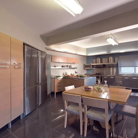Serenus Luxury Villa Keri