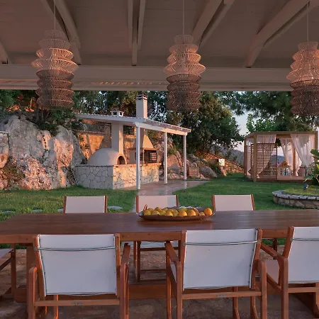 Serenus Luxury Villa Keri